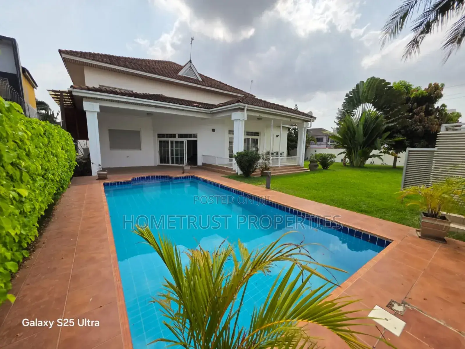 5bdrm Mansion in Hometrust Properties, American House for rent