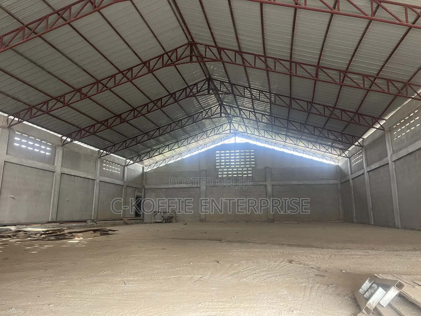 800 SQM Warehouse