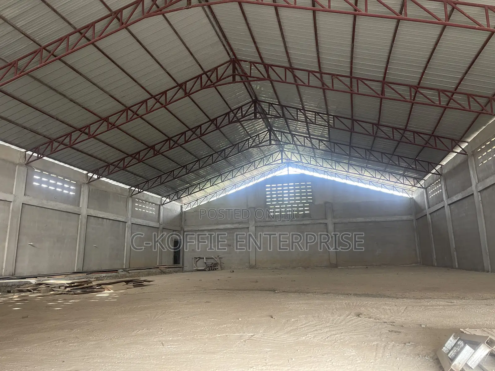 800 SQM Warehouse