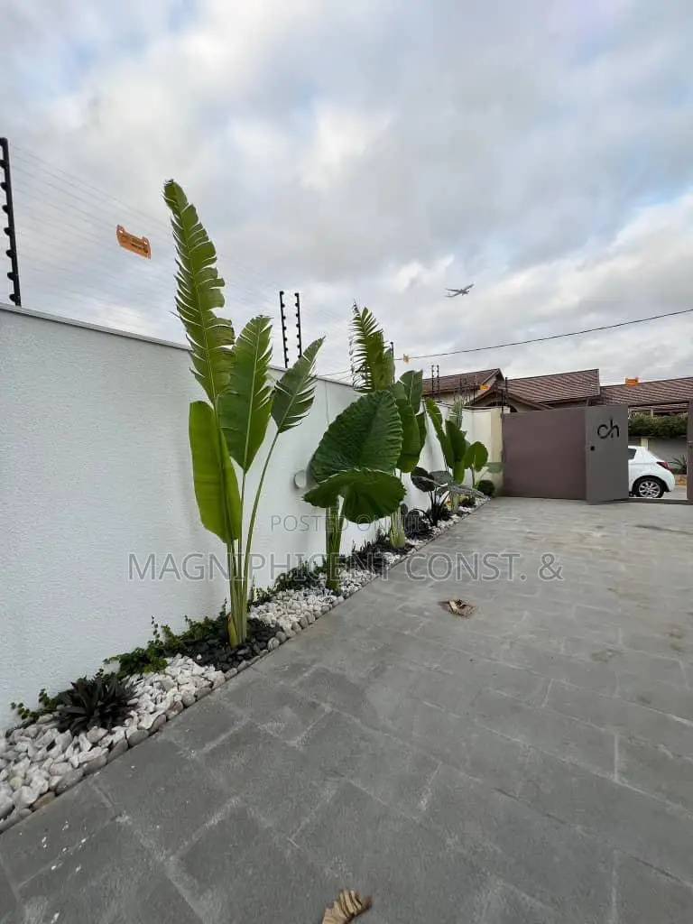 5bdrm Mansion in Magnificent Estate, Cantonments for sale