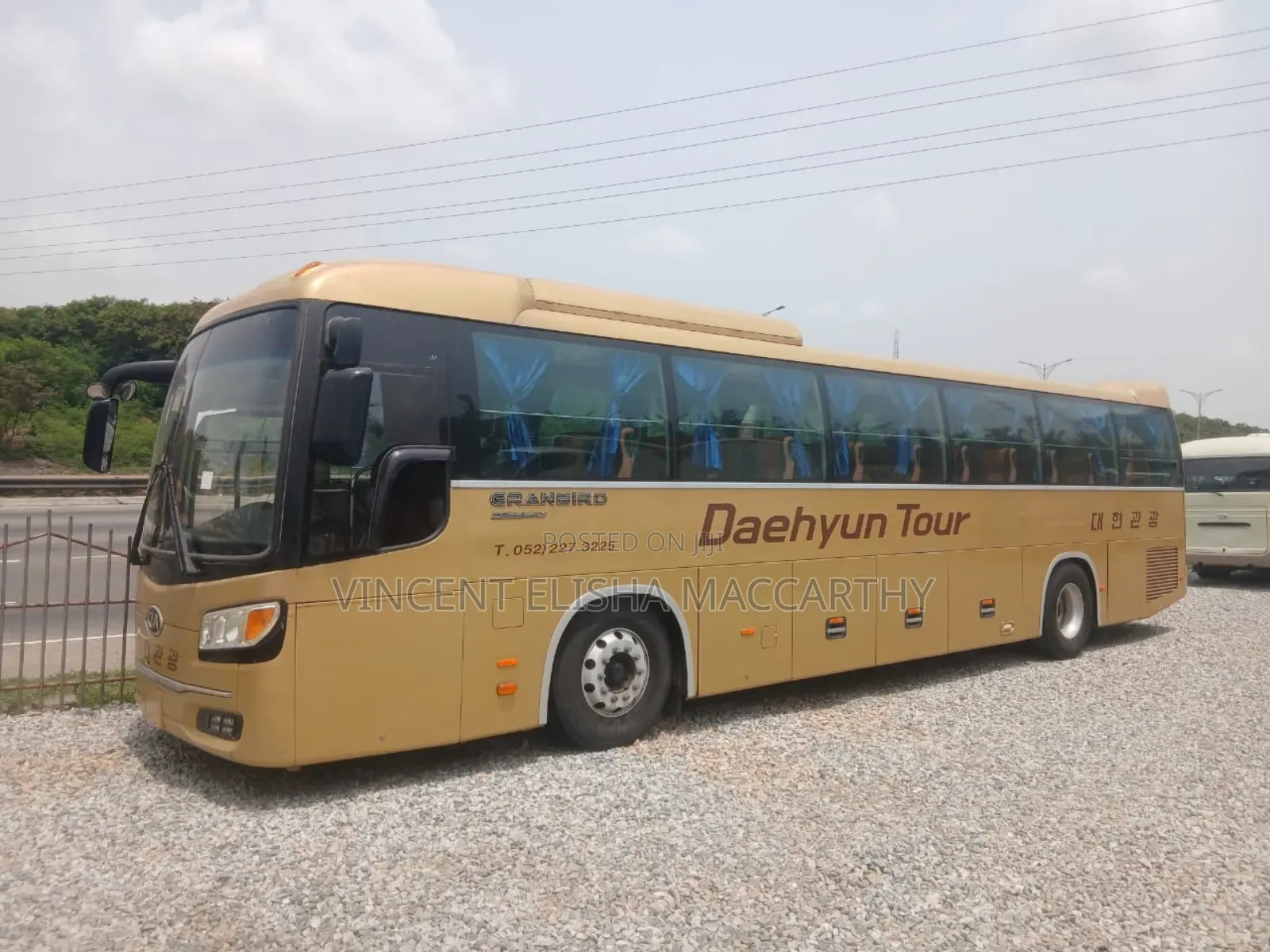 Kia Granbird 2018 Gold
