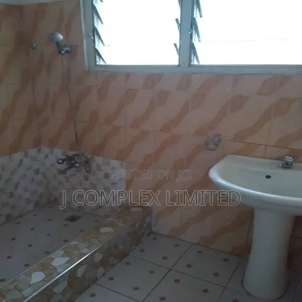 4bdrm House in NPP Office Area for sale