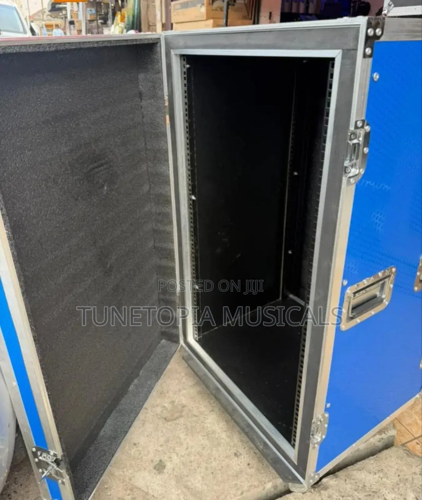 18u Paded Amplifier Rack (Straight)