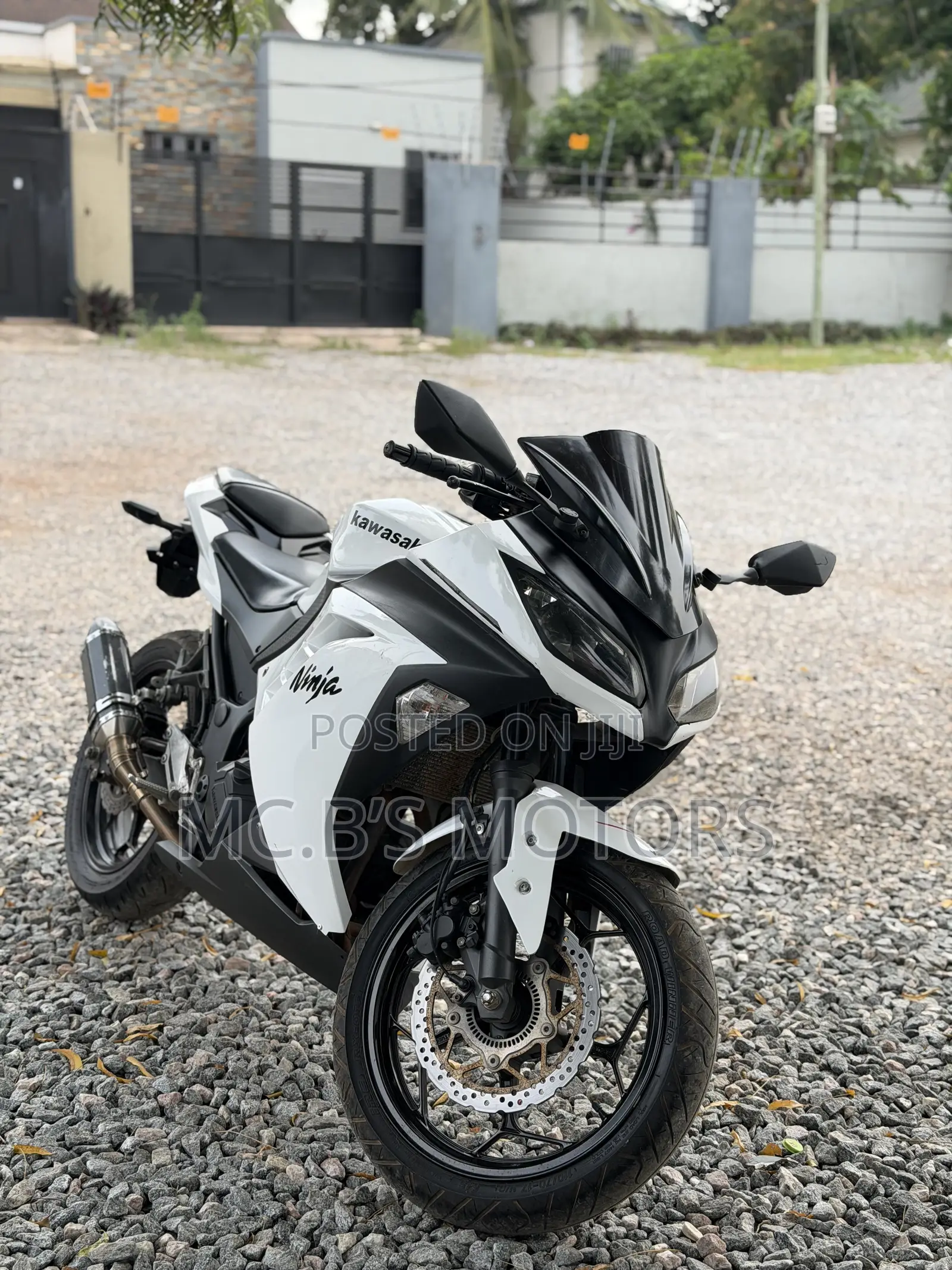 Motorcycle 2017 White