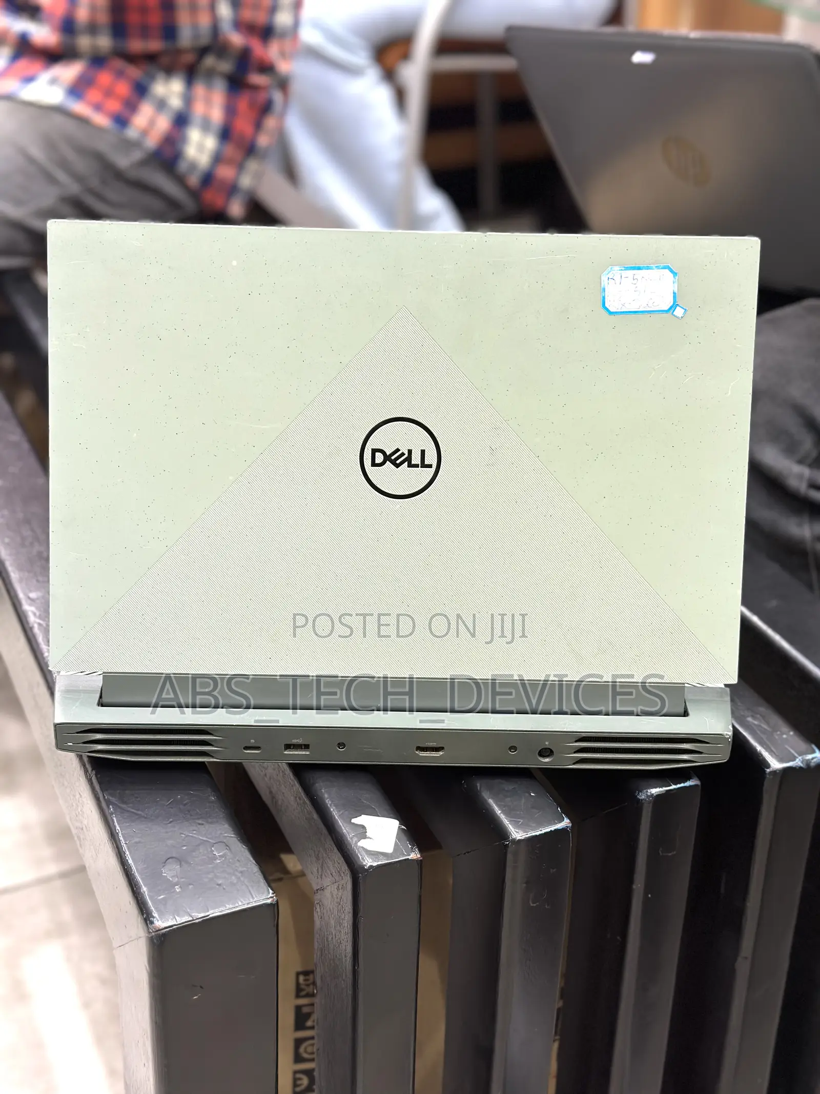 Laptop Dell G15 5511 16GB AMD Ryzen 7 SSD 512GB
