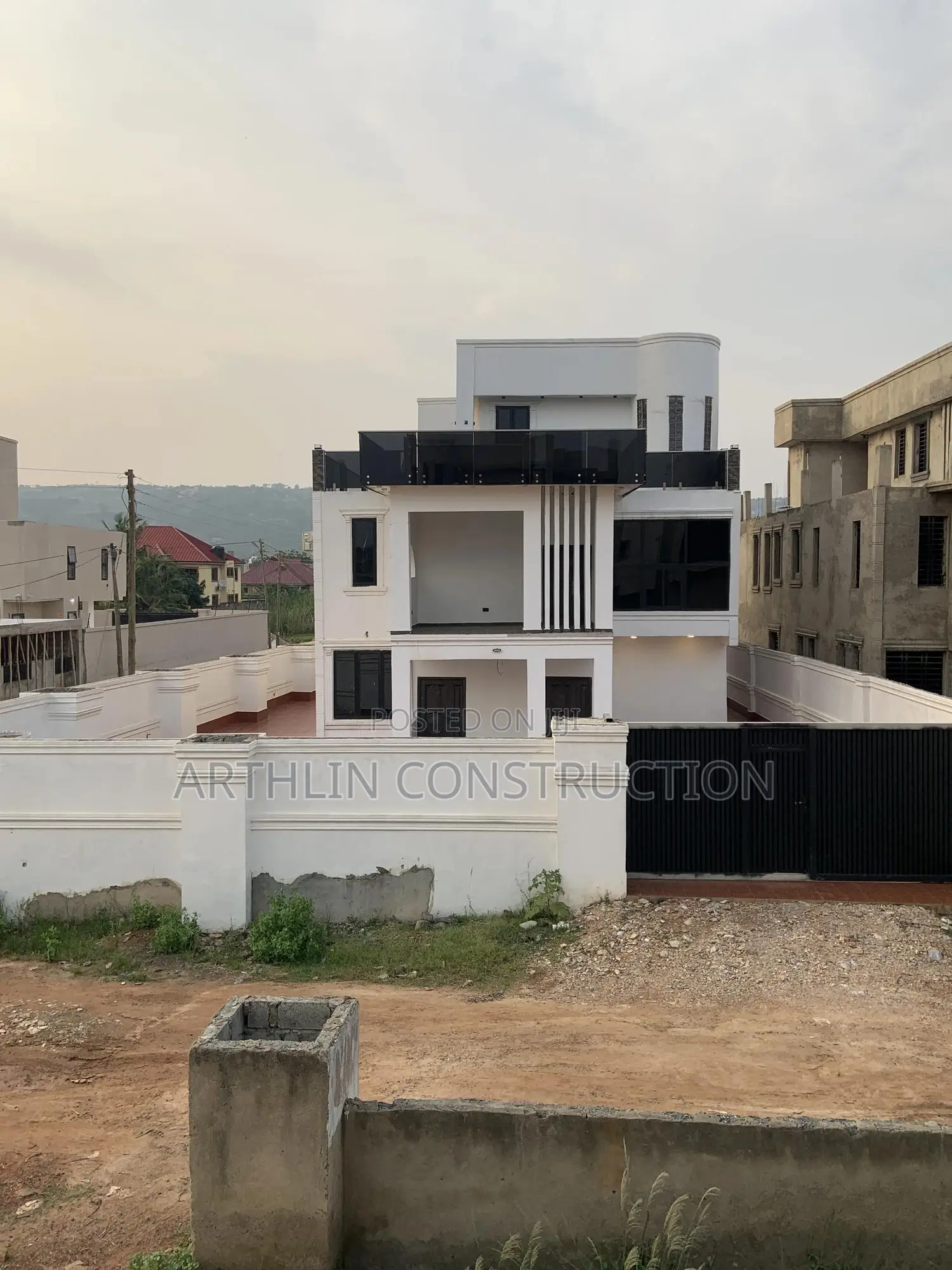 Furnished 5bdrm Mansion in Oyarifa Mall Area for sale