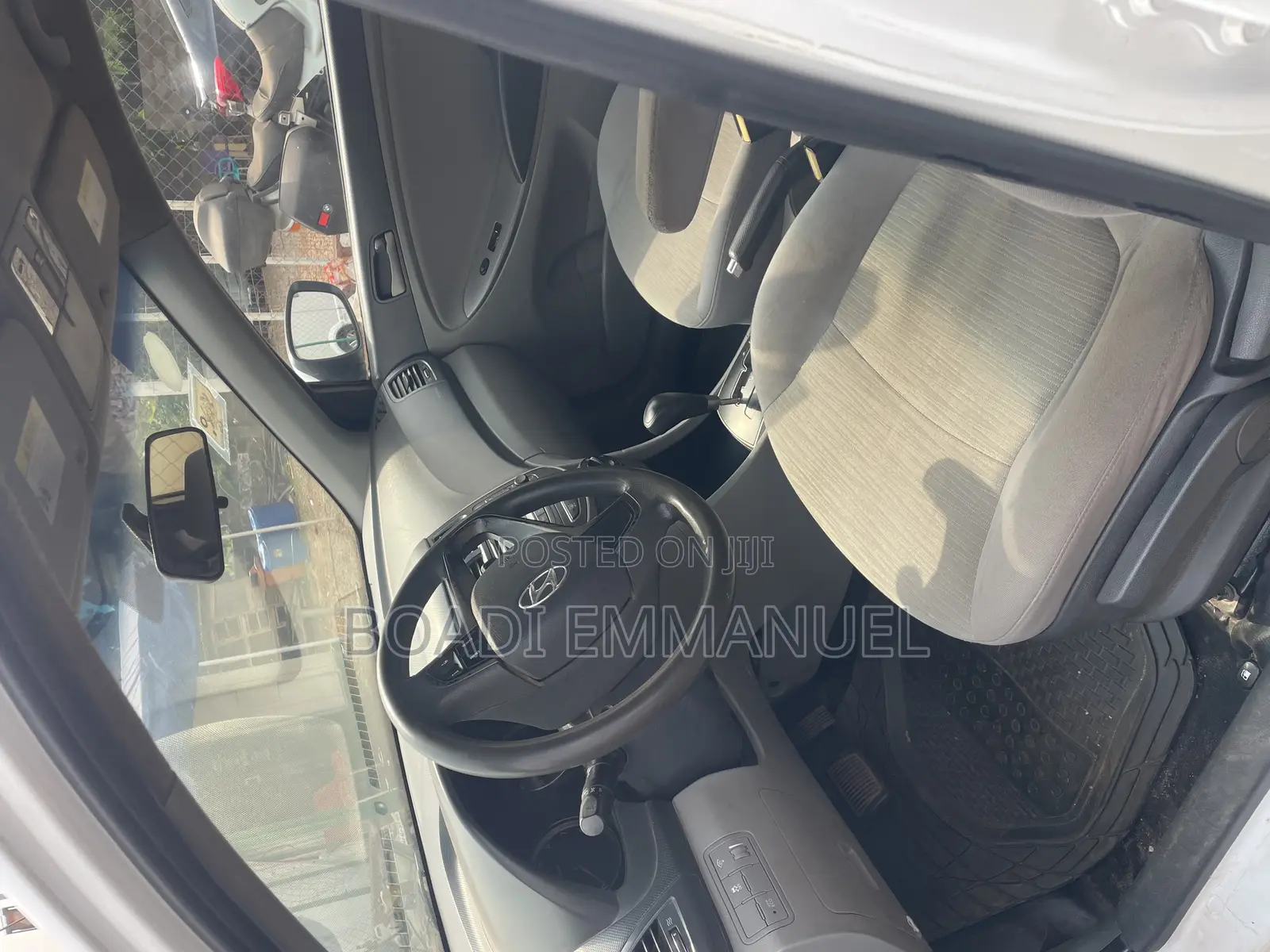 Hyundai Accent 2012 White