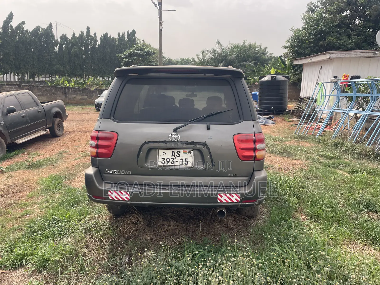 Toyota Sequoia 2003 Gray