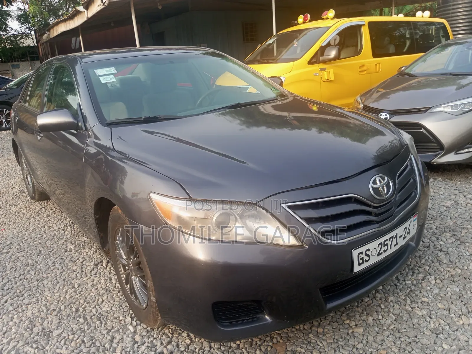 Toyota Camry LE 4dr Sedan (2.5L 4cyl 6A) 2011 Green