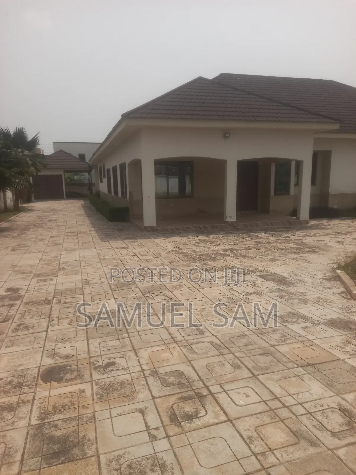9bdrm House in Tema Community 10 for rent