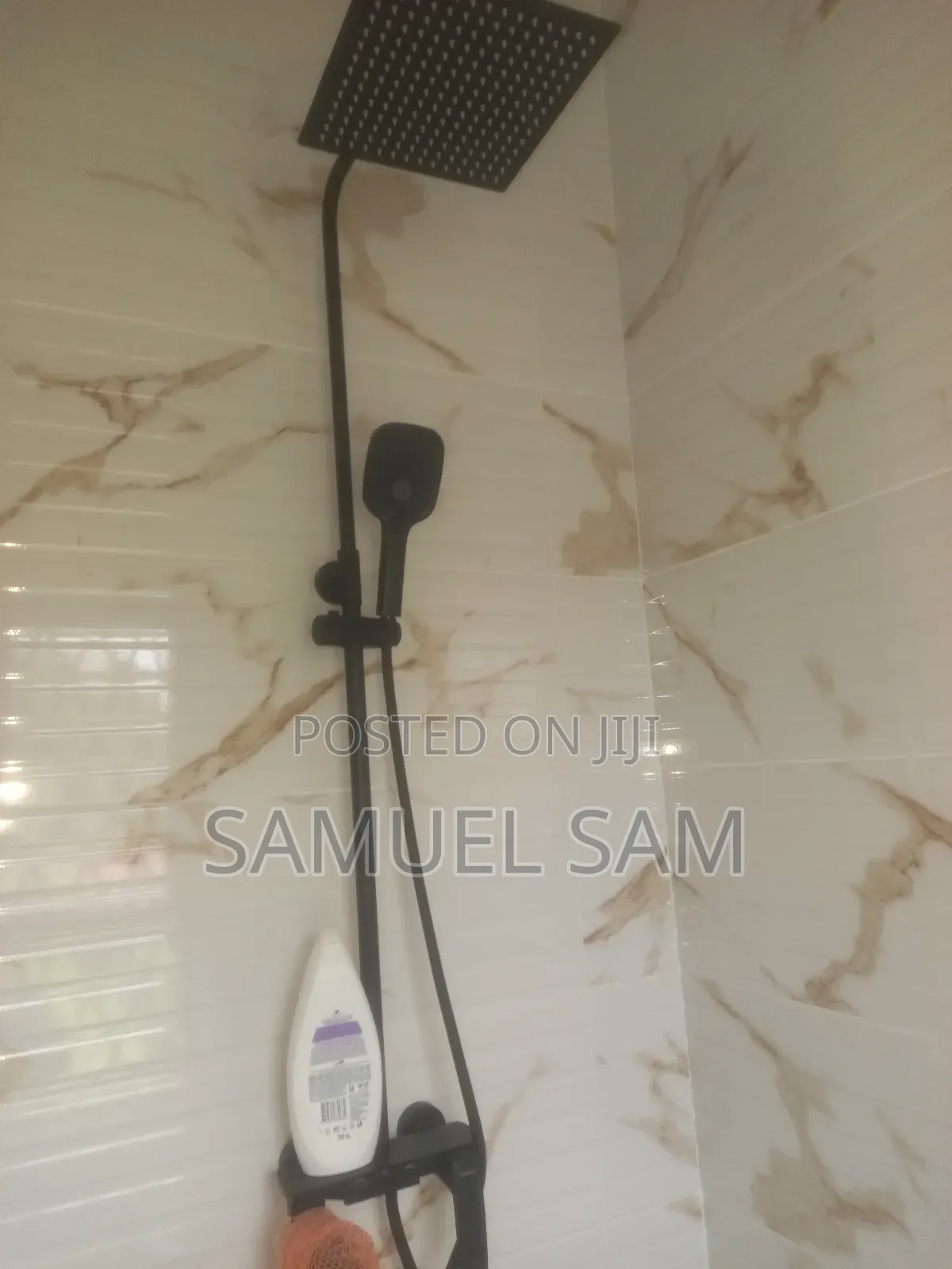 3bdrm House in Community 10, Tema Metropolitan for rent