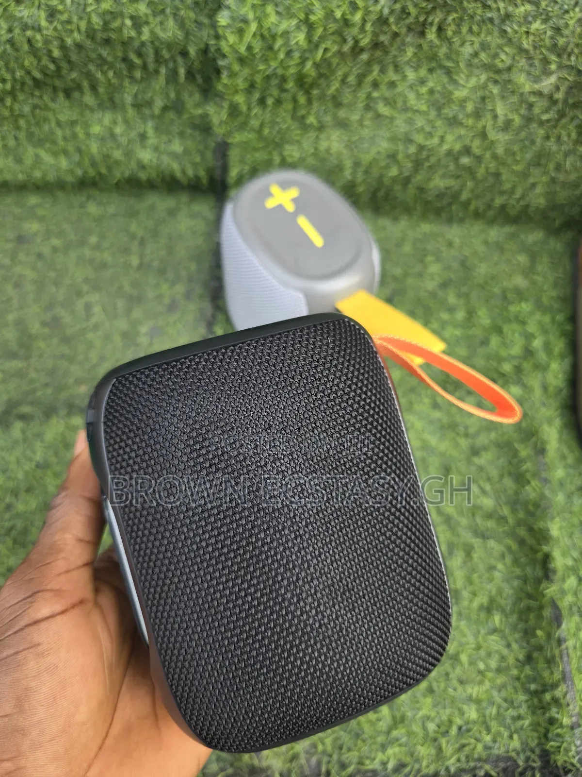 Sweet Vocal Portable Bluetooth Speaker