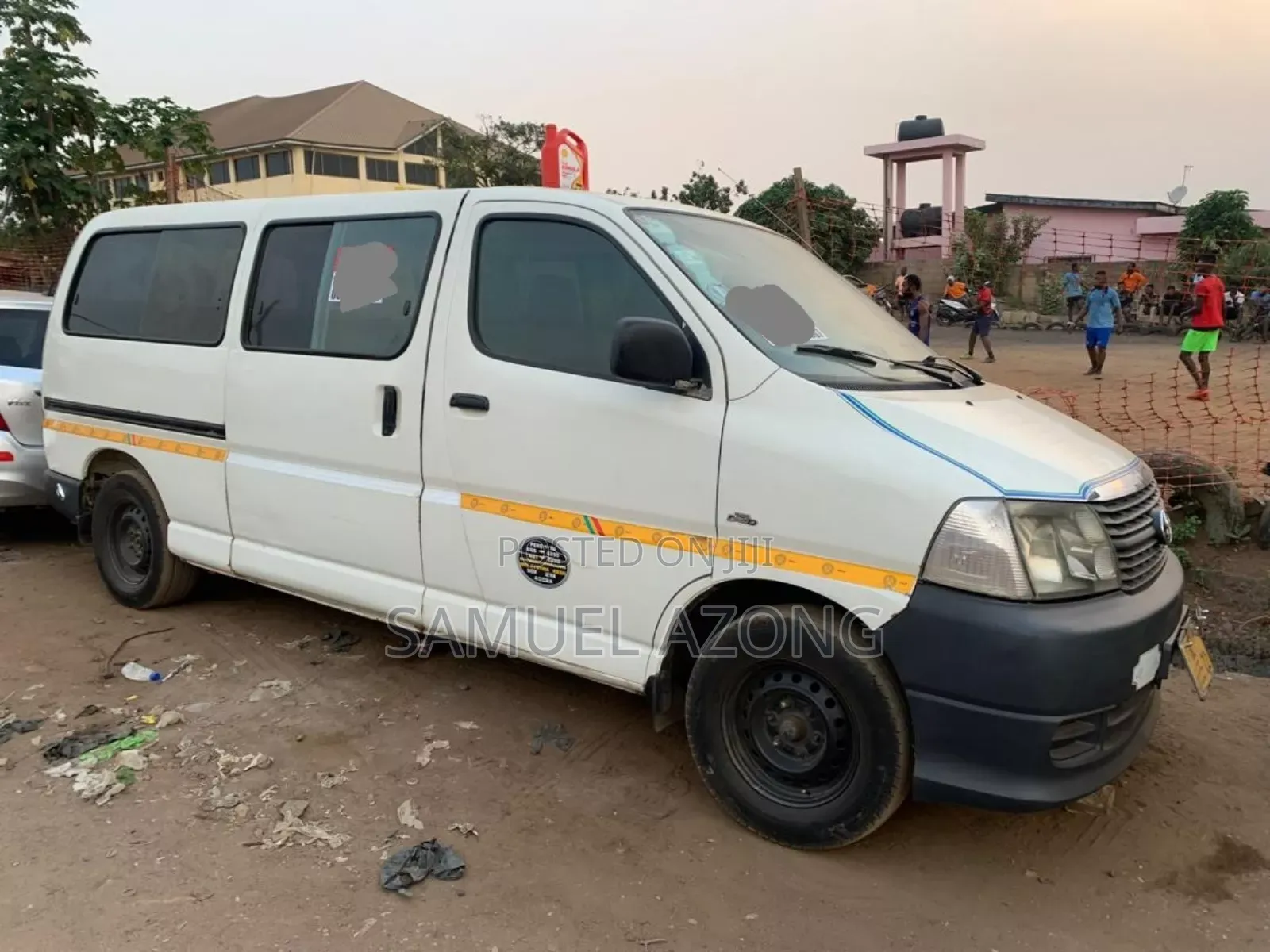 Toyota HiAce 2009 White