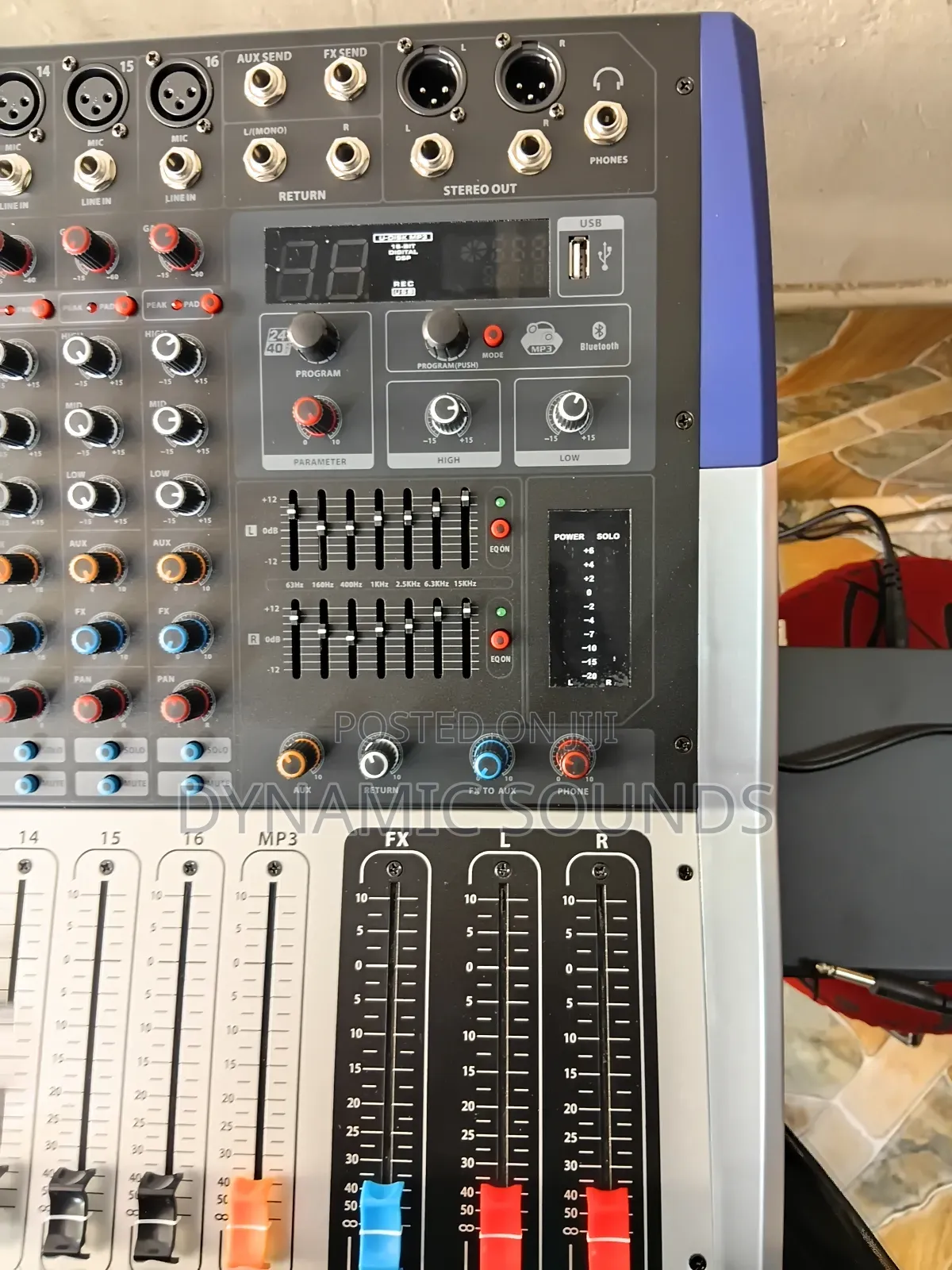 Yamaha 16 Channels Powerd Mixer