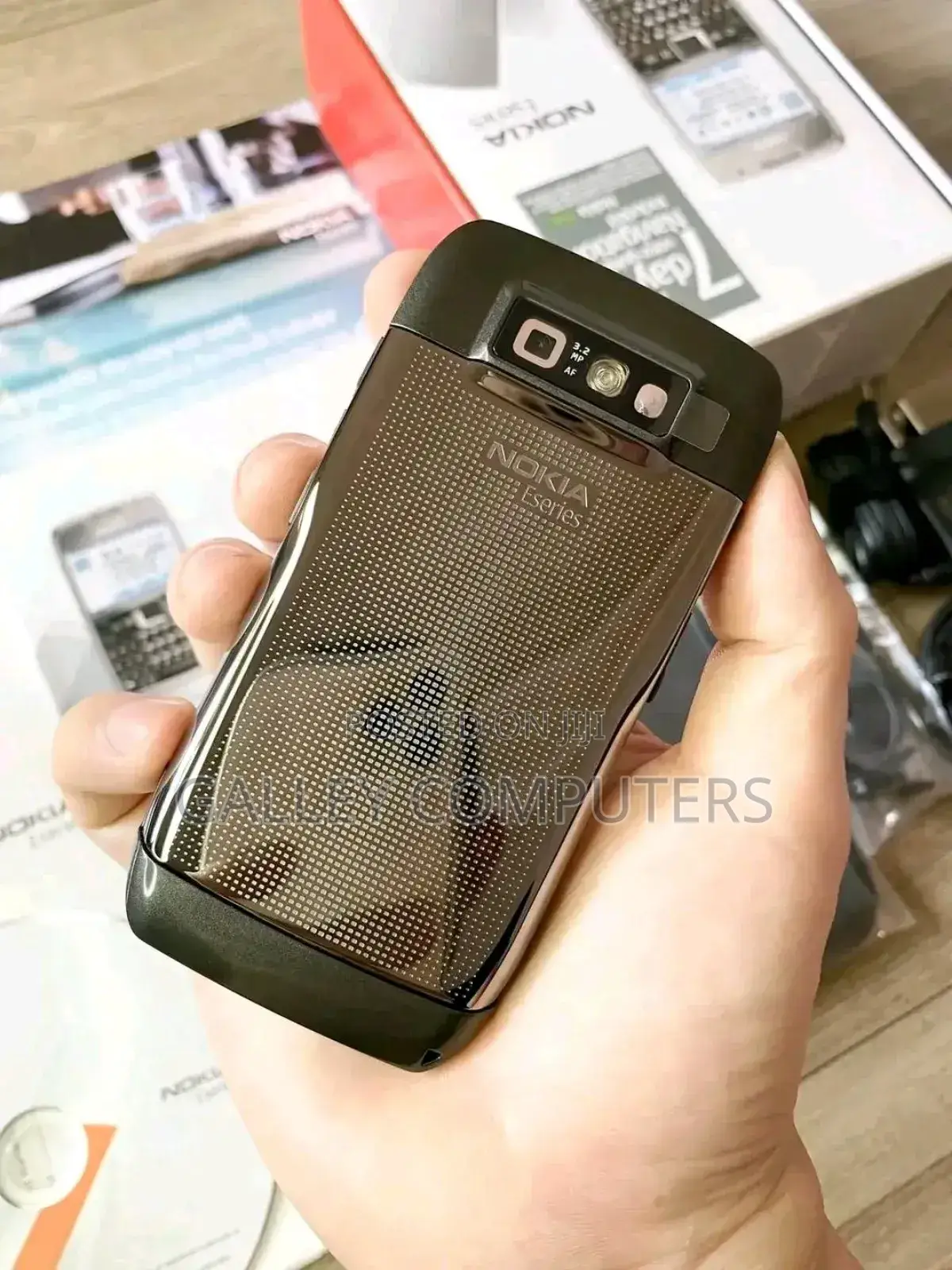 New Nokia E71 Black