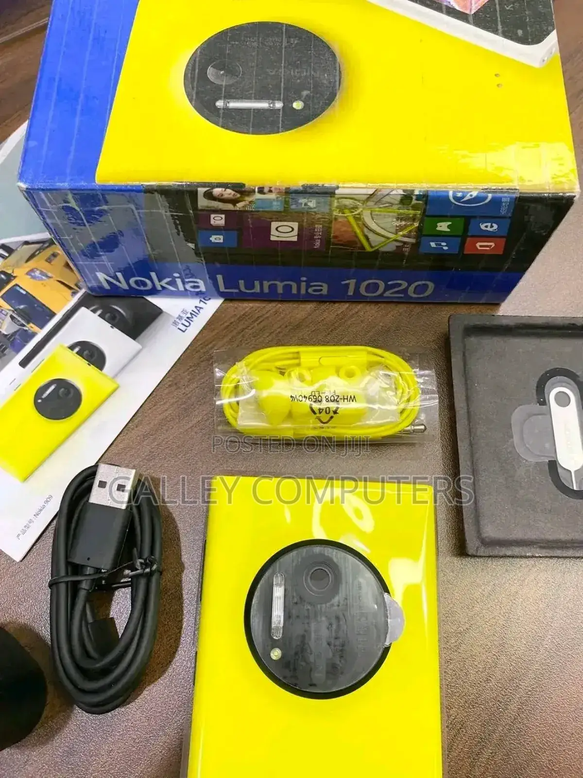 New Nokia Lumia 1020 64 GB Yellow