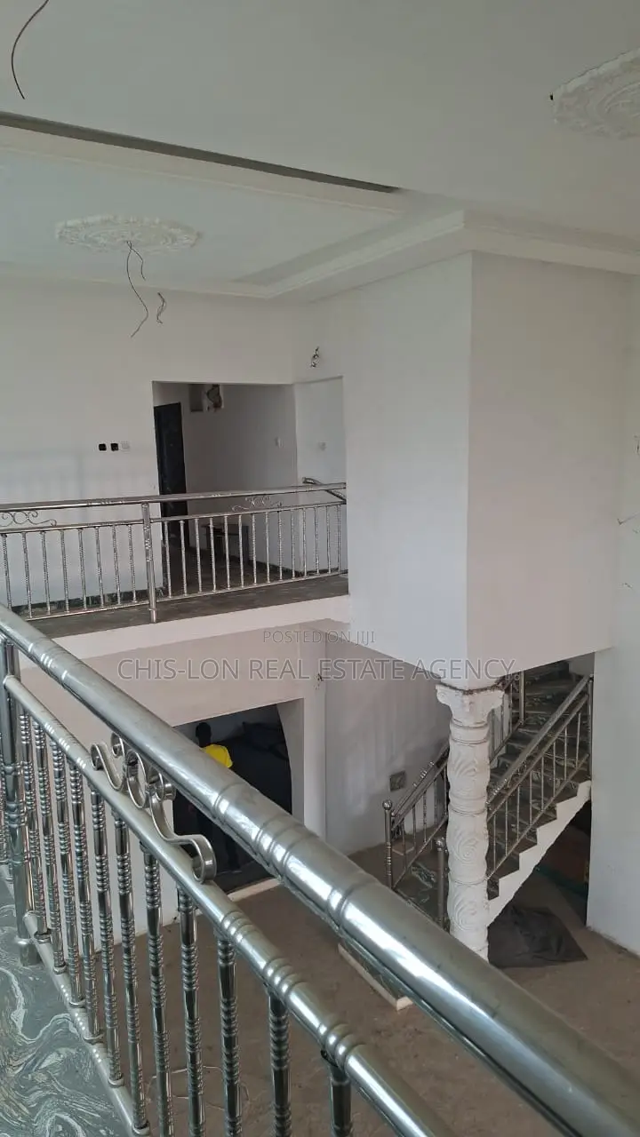 5bdrm Duplex in Kasoa Tuba, Toll Booth for rent