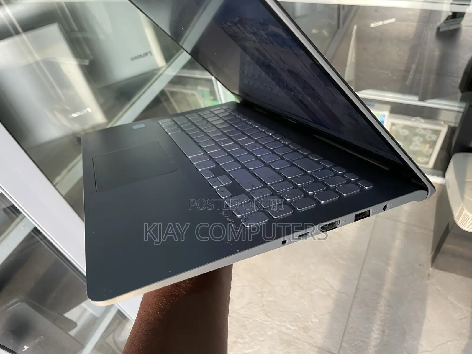 Laptop Asus VivoBook X540SA 8GB Intel Core i3 SSD 256GB