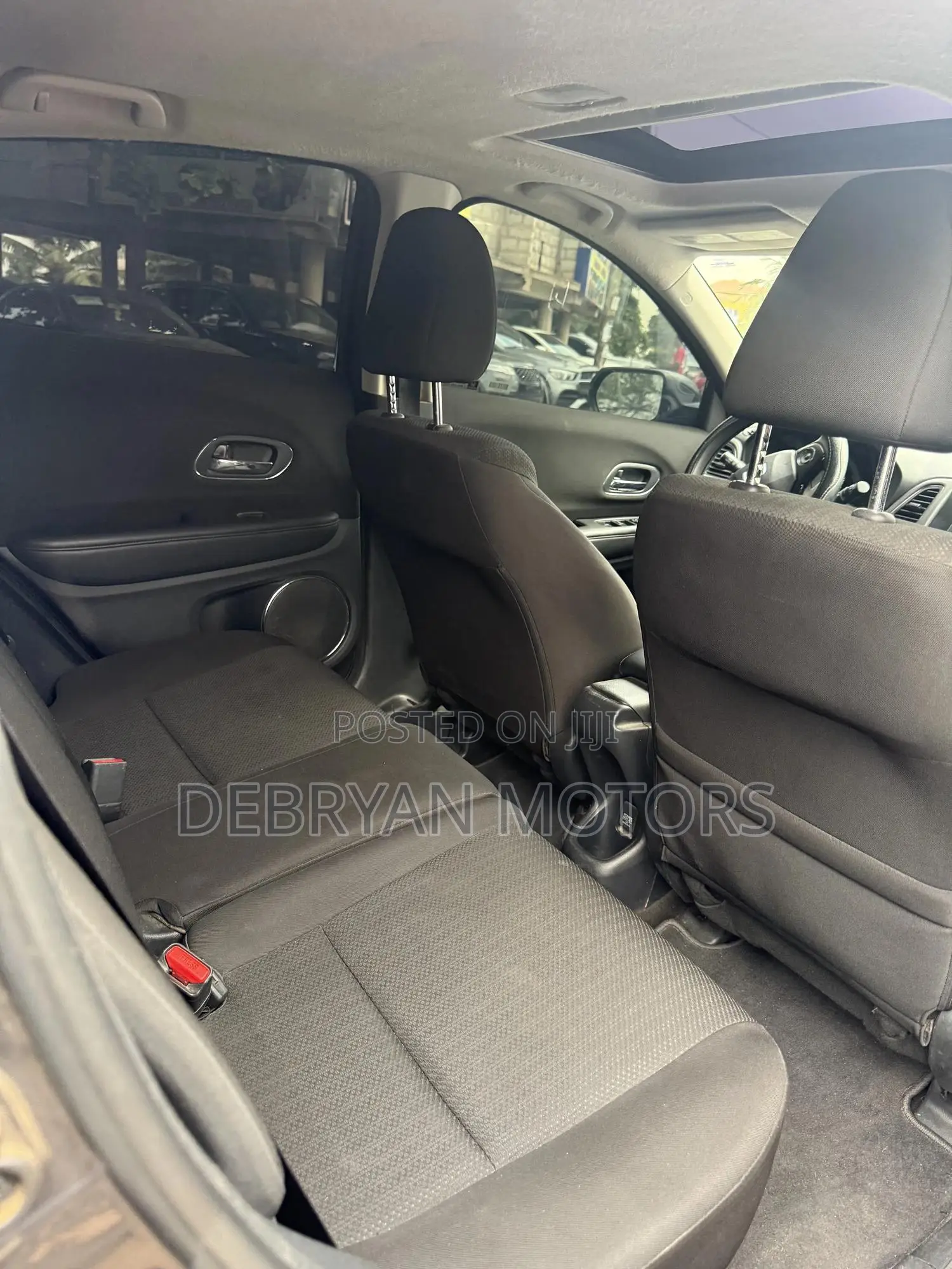 Honda HR-V 4dr SUV (1.5L 4cyl CVT) 2016 Gray