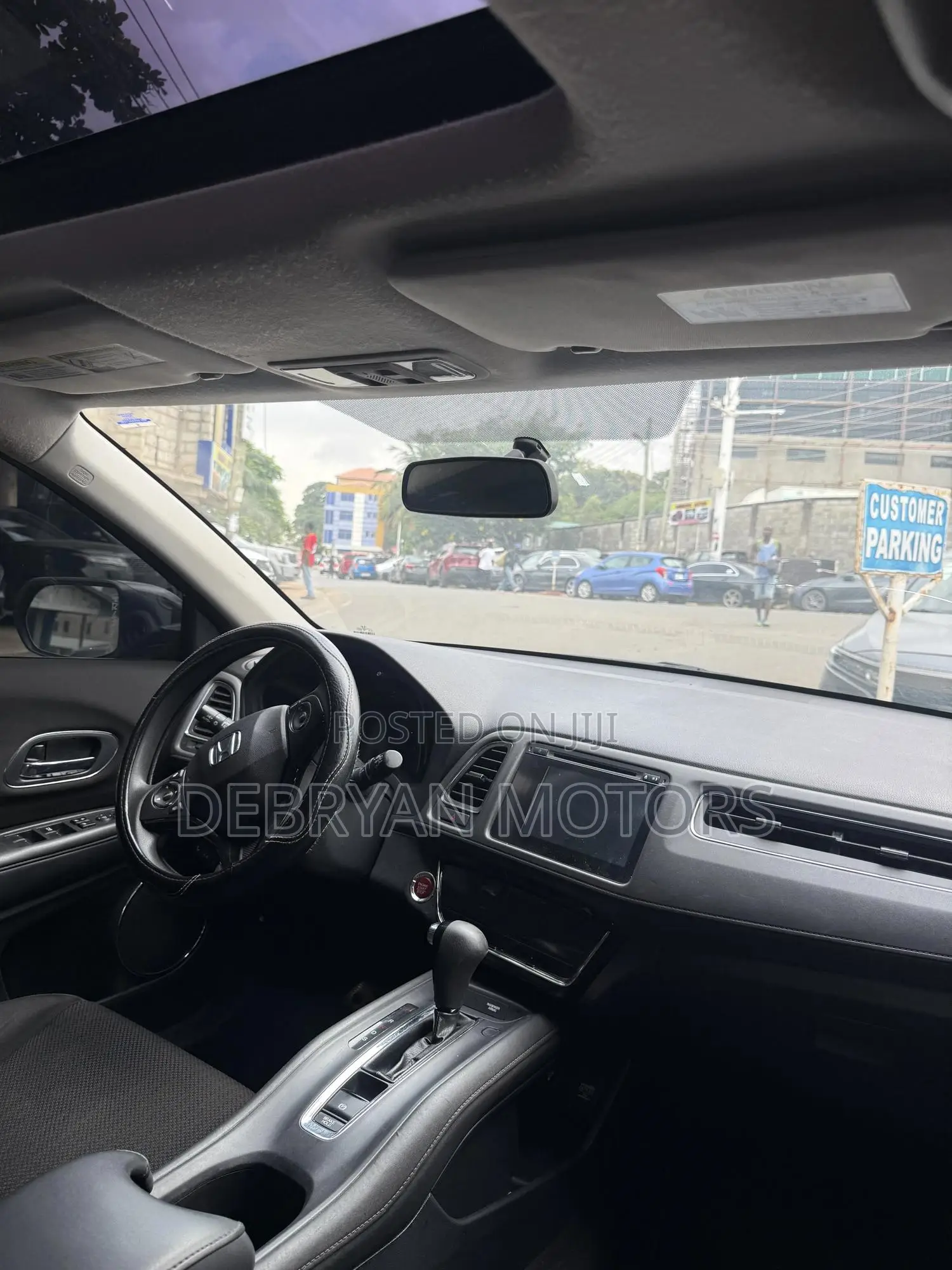 Honda HR-V 4dr SUV (1.5L 4cyl CVT) 2016 Gray