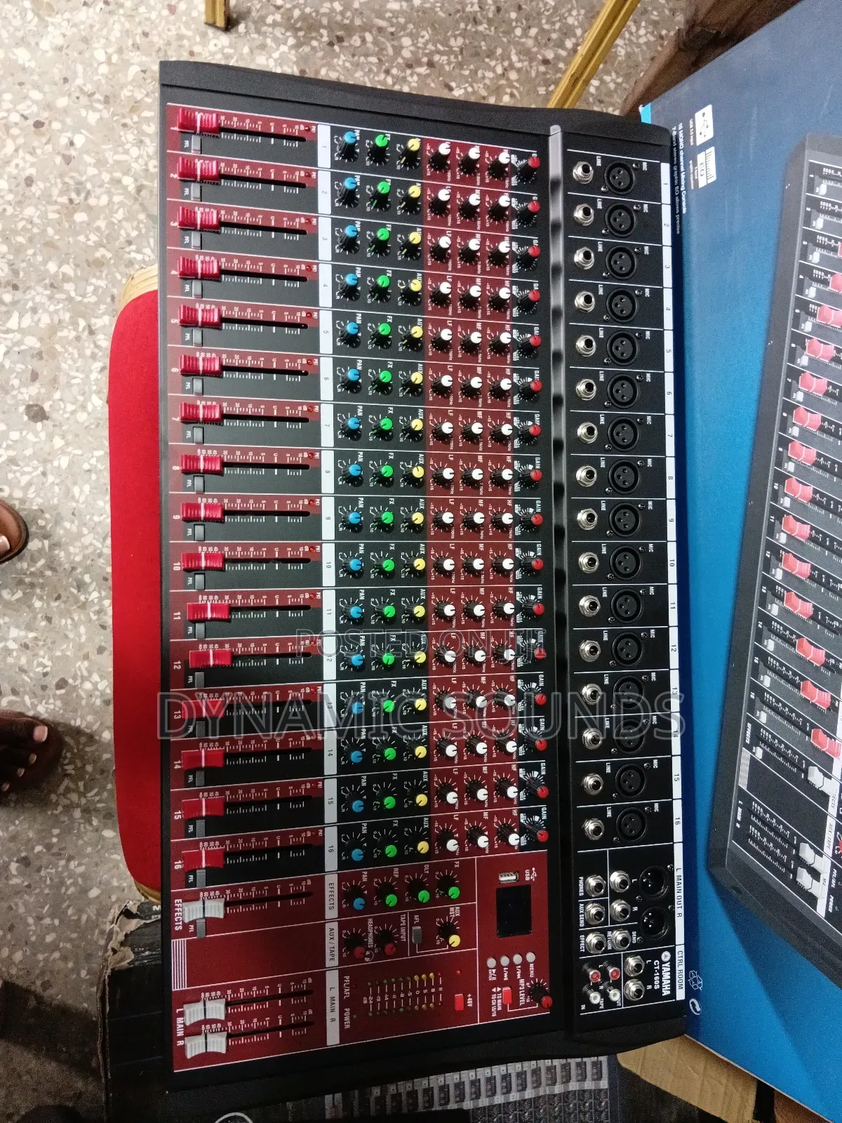 Yamaha 16 Channels Mixer