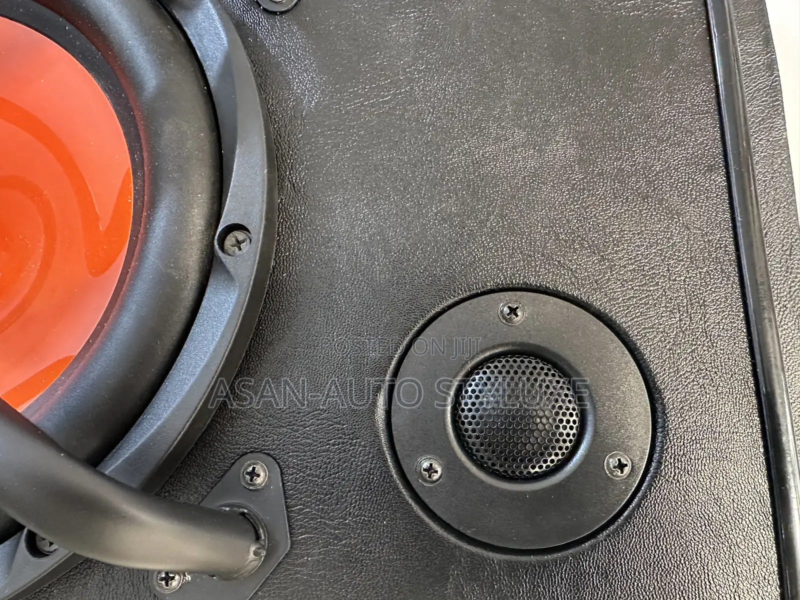 Best Quality 10 Inches Car Subwoofer 600w Amp.
