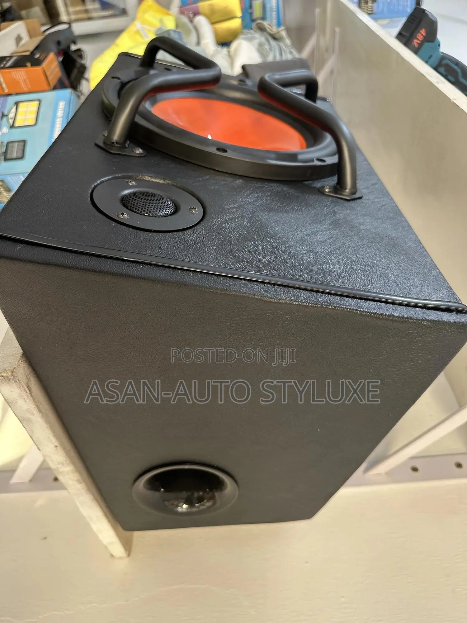 Best Quality 10 Inches Car Subwoofer 600w Amp.