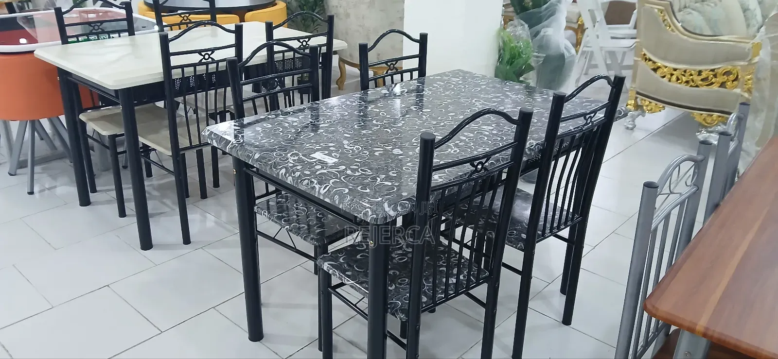 Portable Brand New Dinning Set