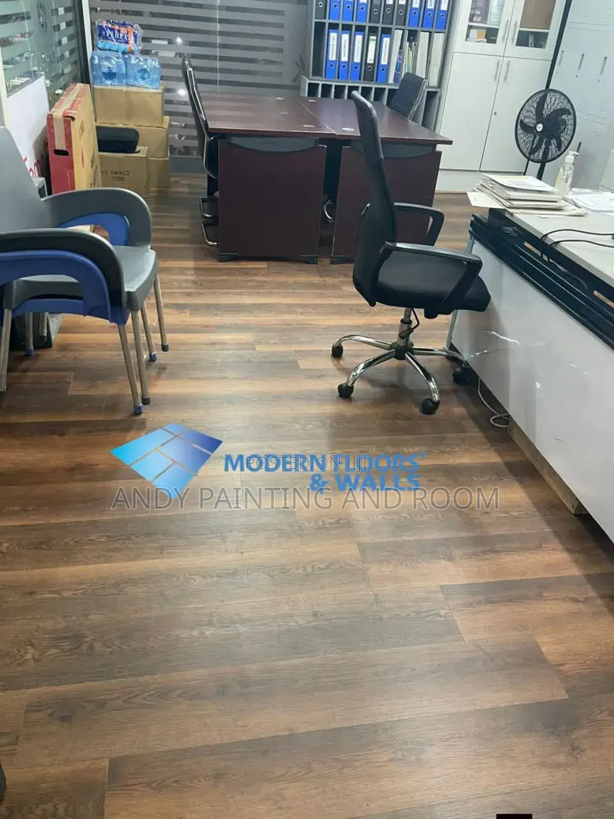 Vinyl Floor Installer