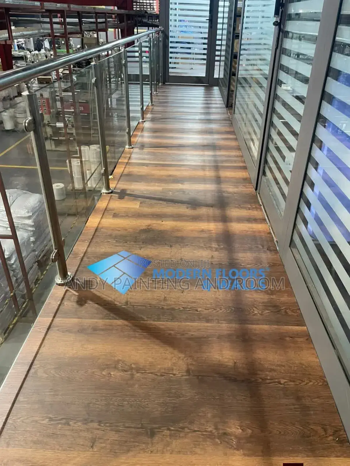 Vinyl Floor Installer