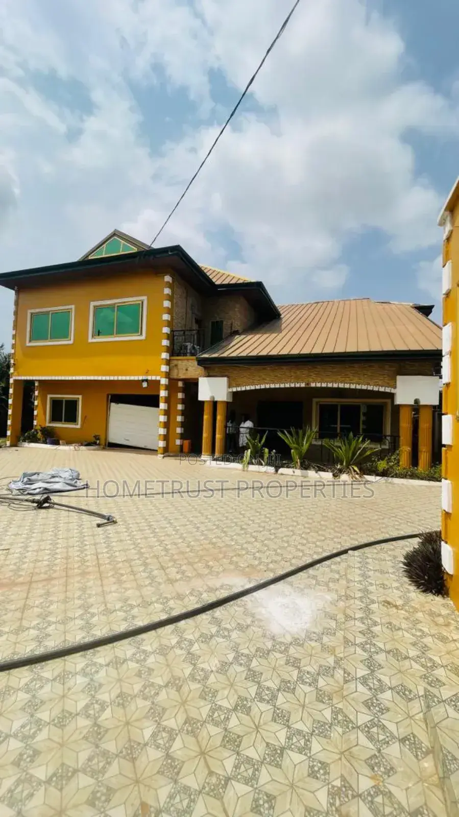 6bdrm House in Hometrust Properties, Housing Down for sale