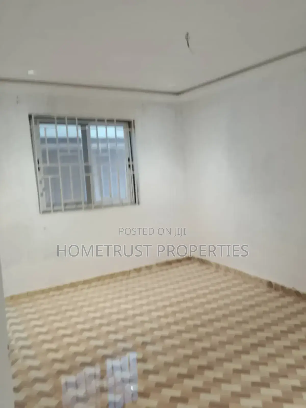 4bdrm Duplex in Hometrust Properties, Amasaman for rent