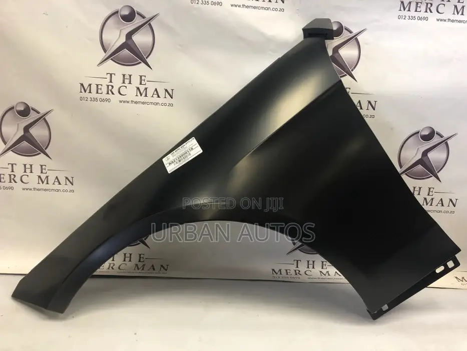 Mercedes W204 Fender C-Class