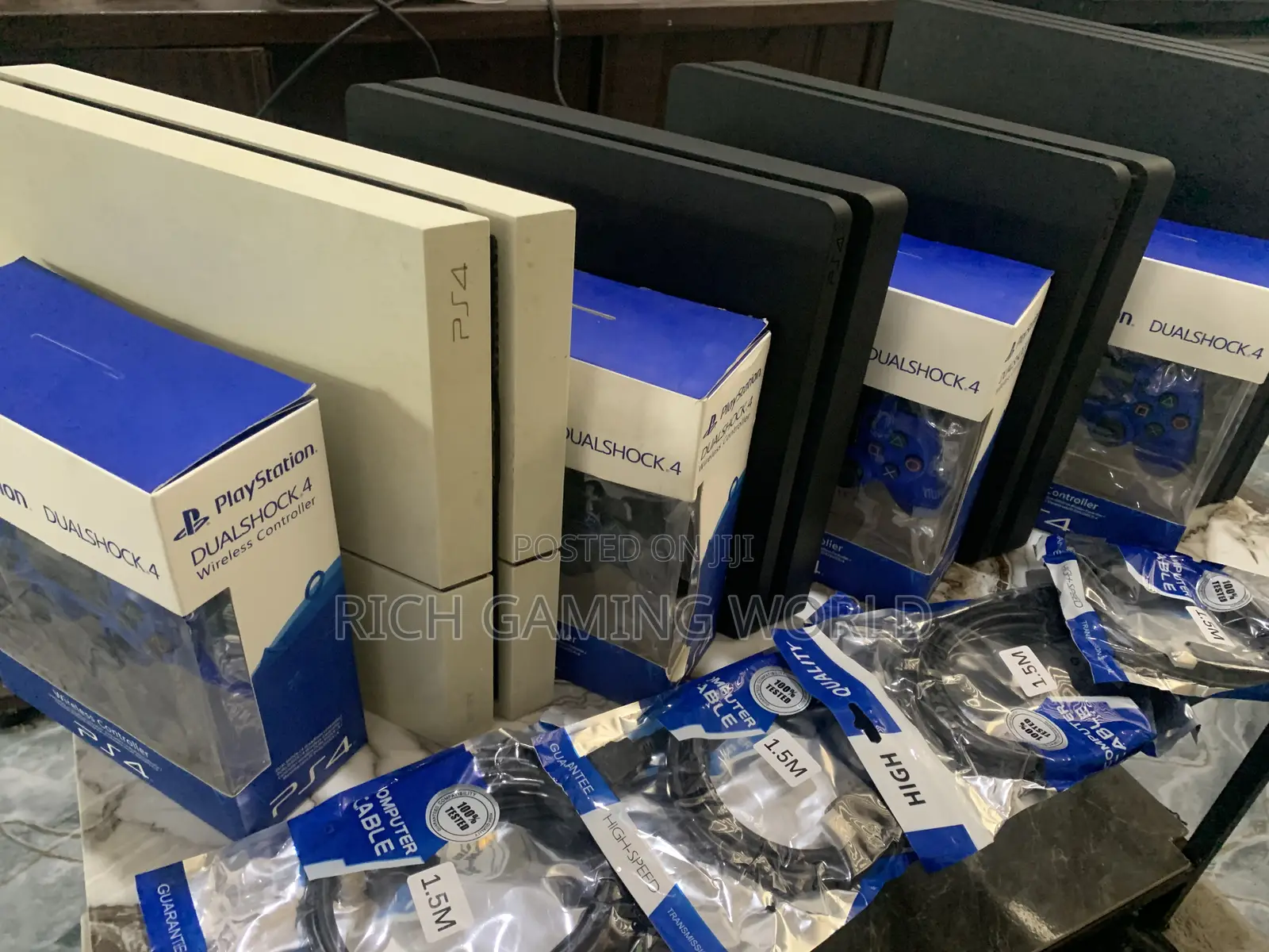 Ps4 Pro Slim and Standard Available With Two Pad Available( Jailbreak)