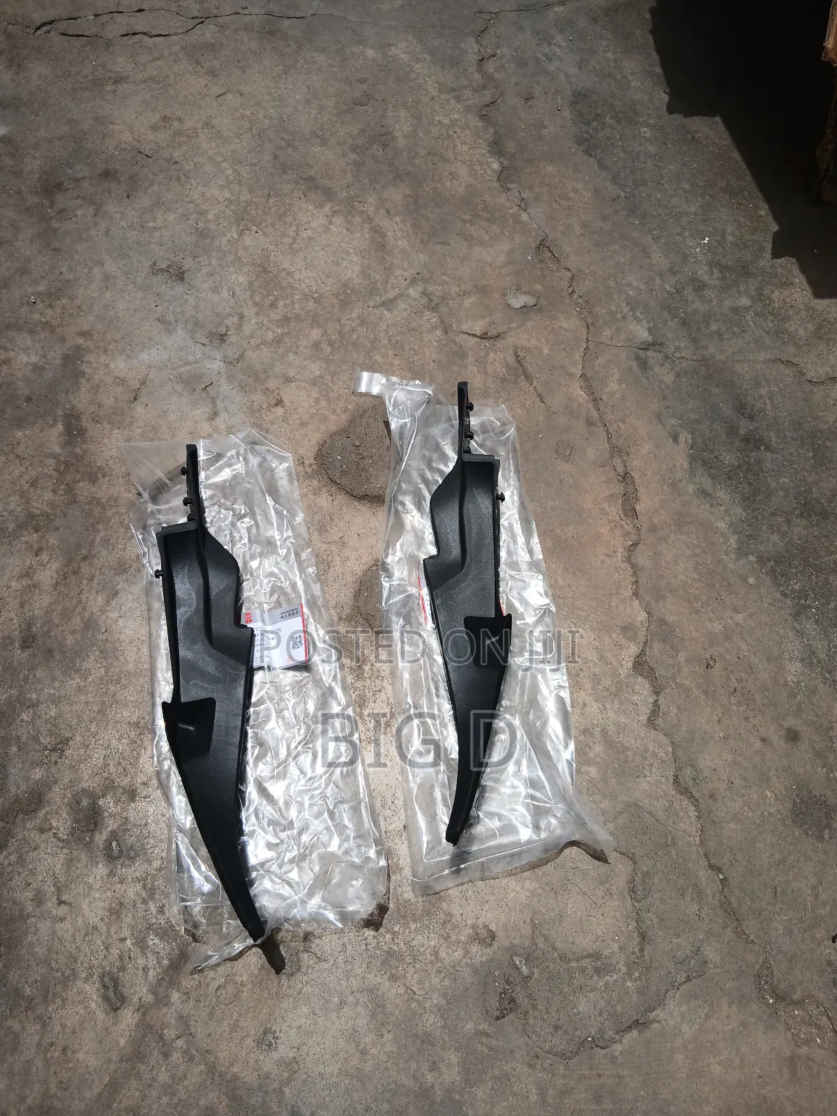 Honda Civic 2016 Wiper Panel Ends Pair