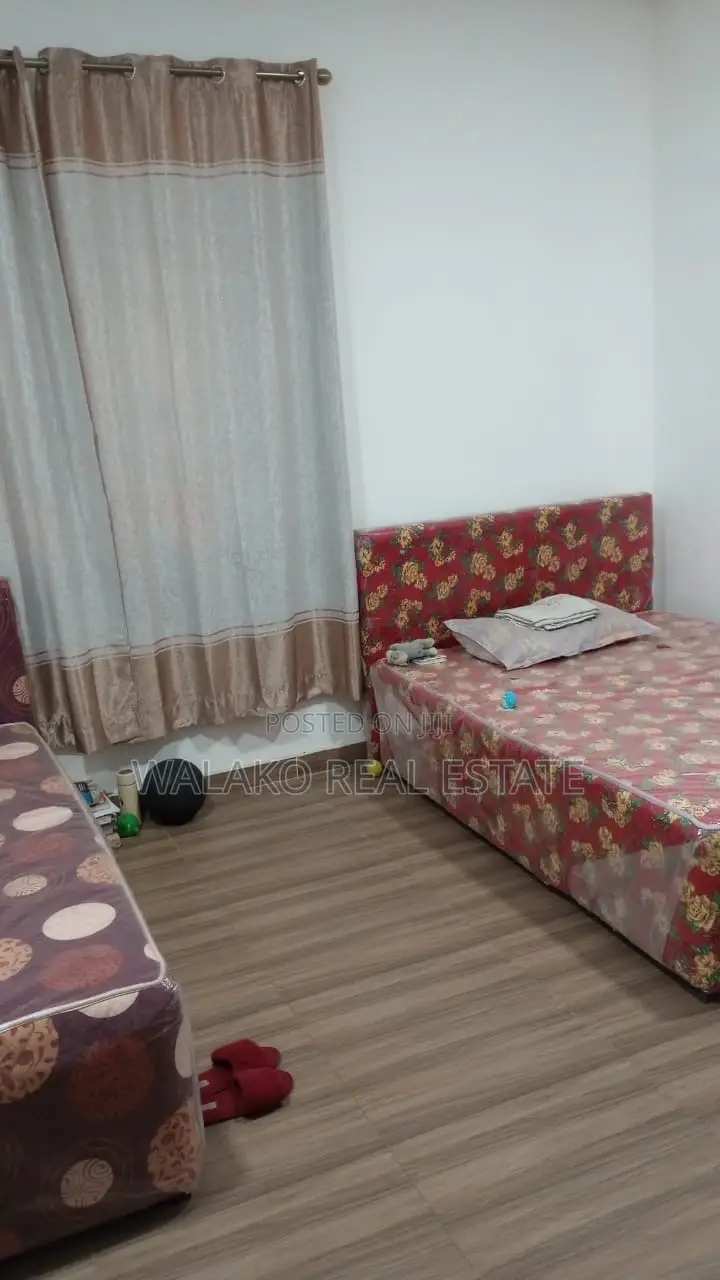 5bdrm House in Kwabenya for sale