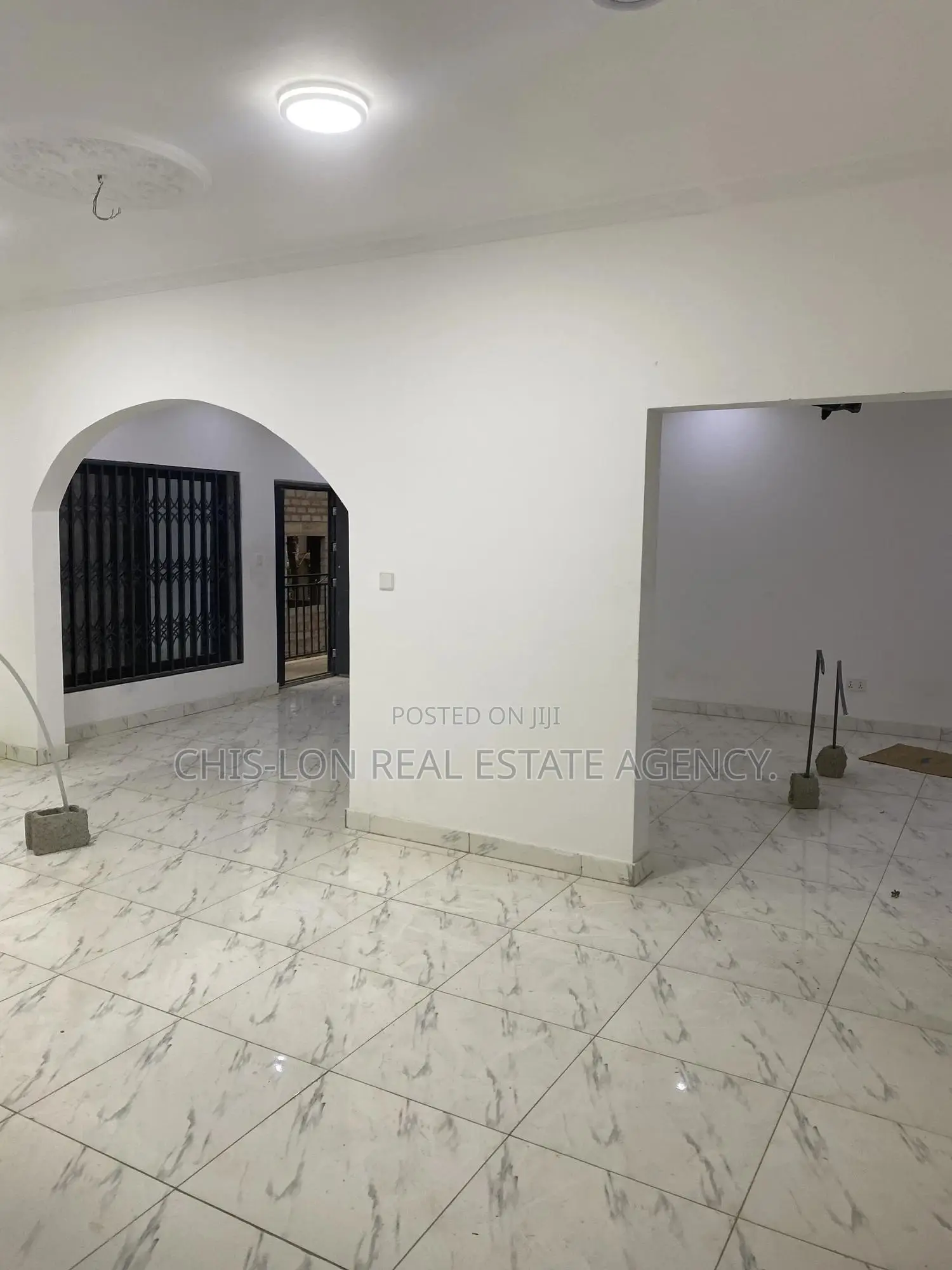 2bdrm Apartment in Chis-Lon Real Estate, Akweley for rent