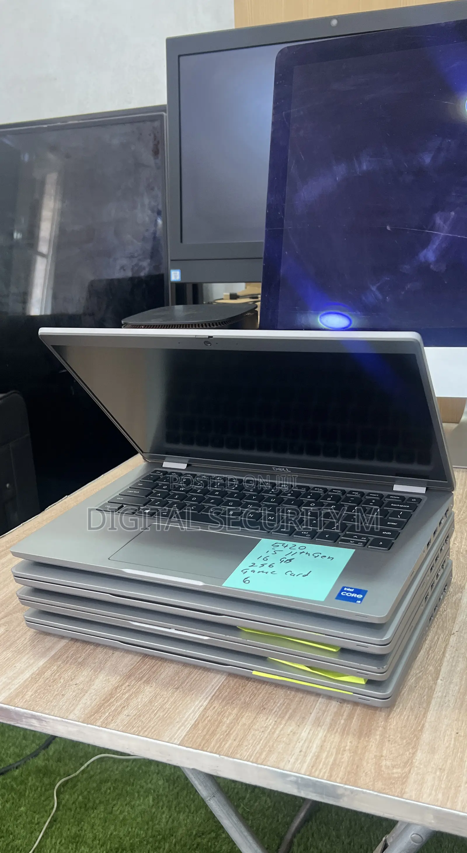 Laptop Dell Latitude 5420 16GB Intel Core i7 SSD 256GB