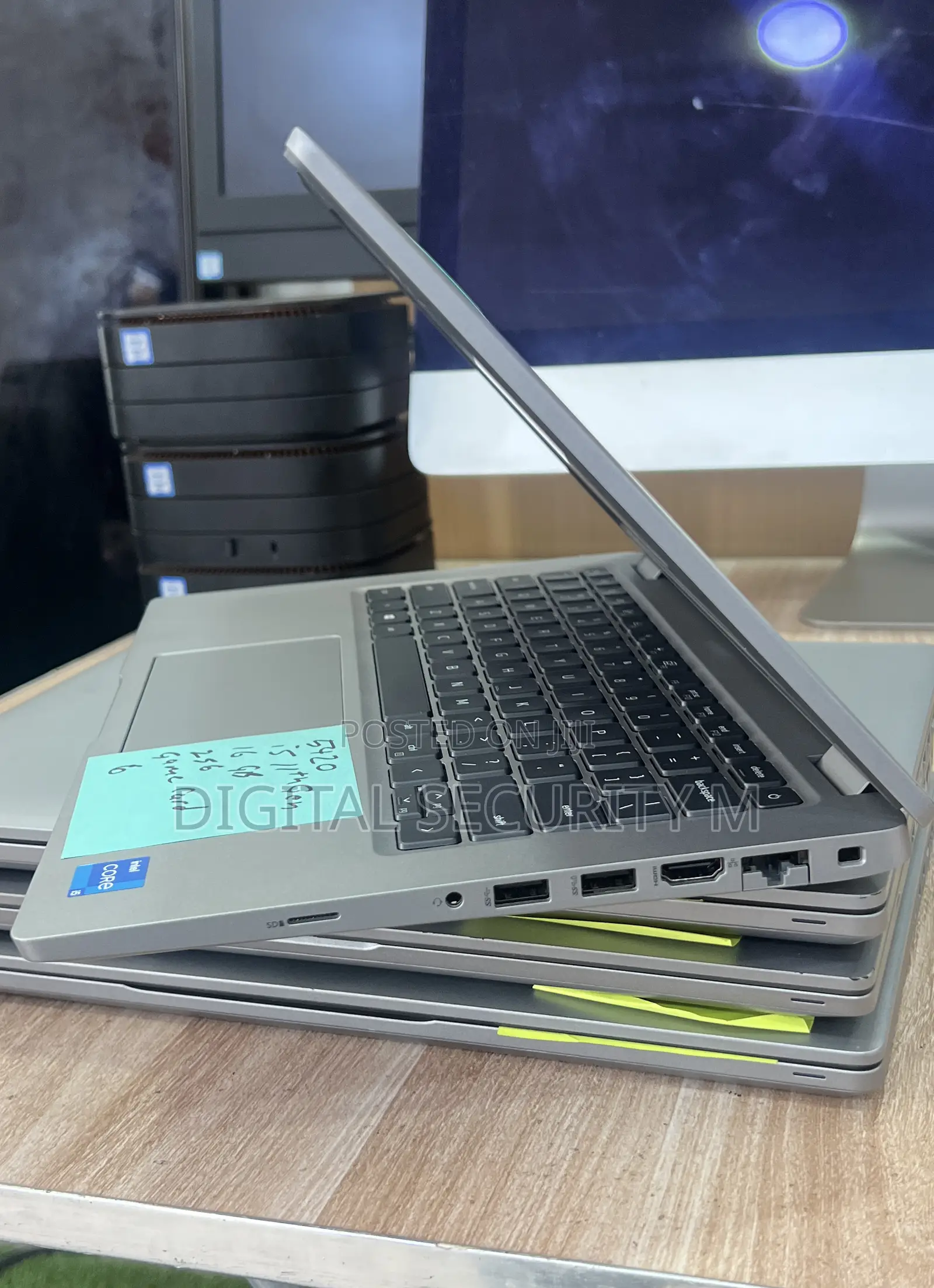 Laptop Dell Latitude 5420 16GB Intel Core i7 SSD 256GB