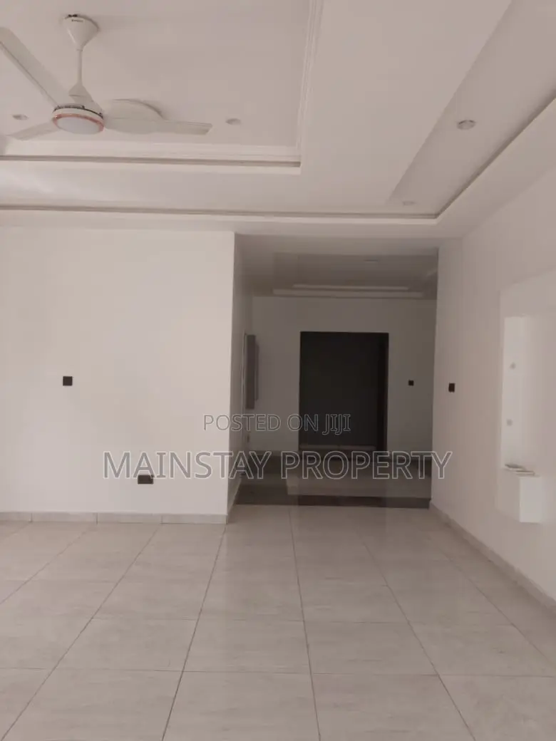 3bdrm House in Ashaley Botwe for sale