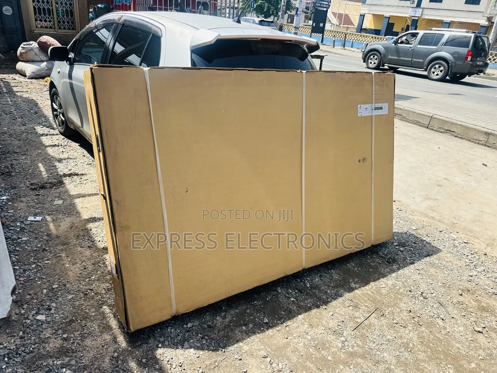 Ultra Modern Qled Smart Samsung 85”Q70c Television