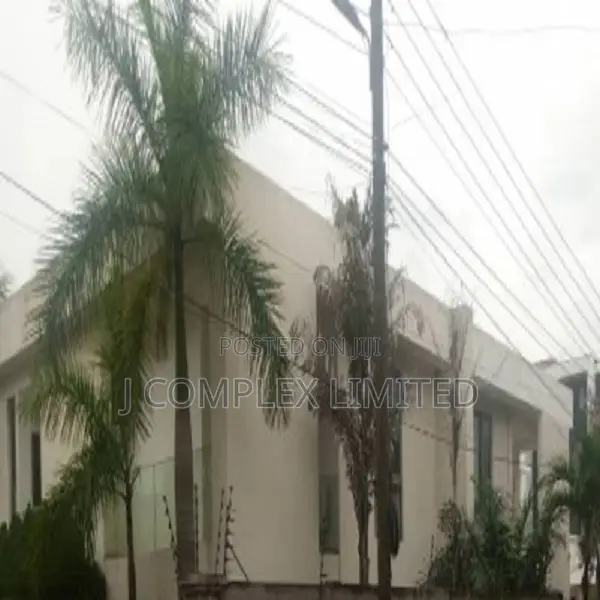 3bdrm Apartment in North Ridge for sale
