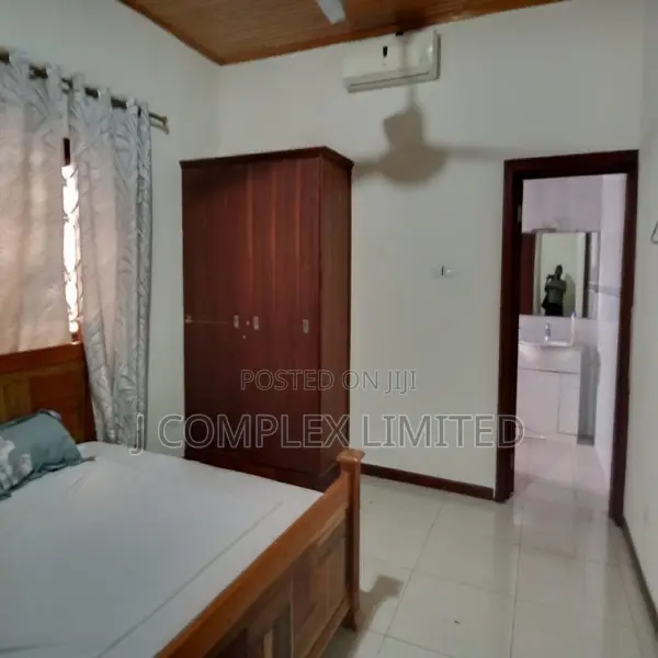 4bdrm House in North Ridge for sale