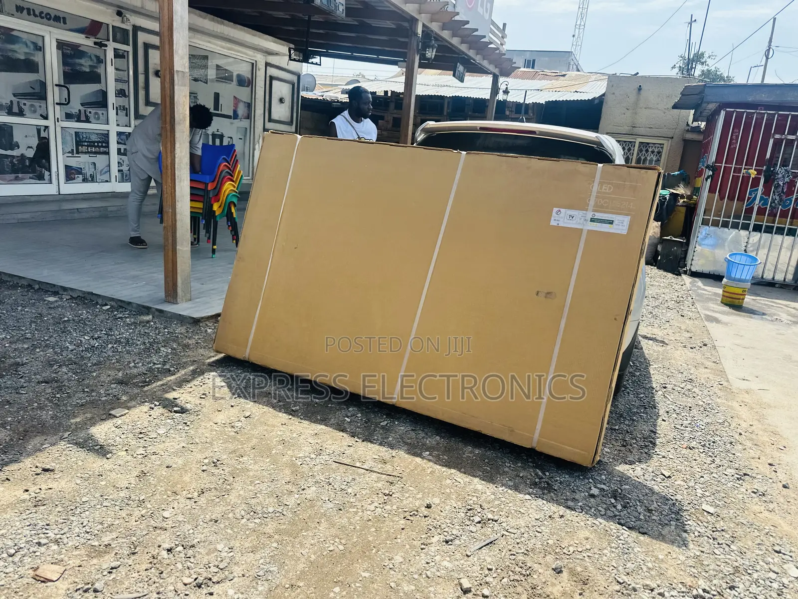 Newly Sealed in Box 85”Q70c Qled Samsung Television