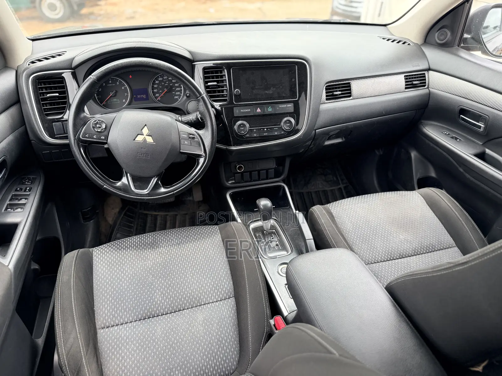 Mitsubishi Outlander 2.4 PHEV AWD 2019 Brown