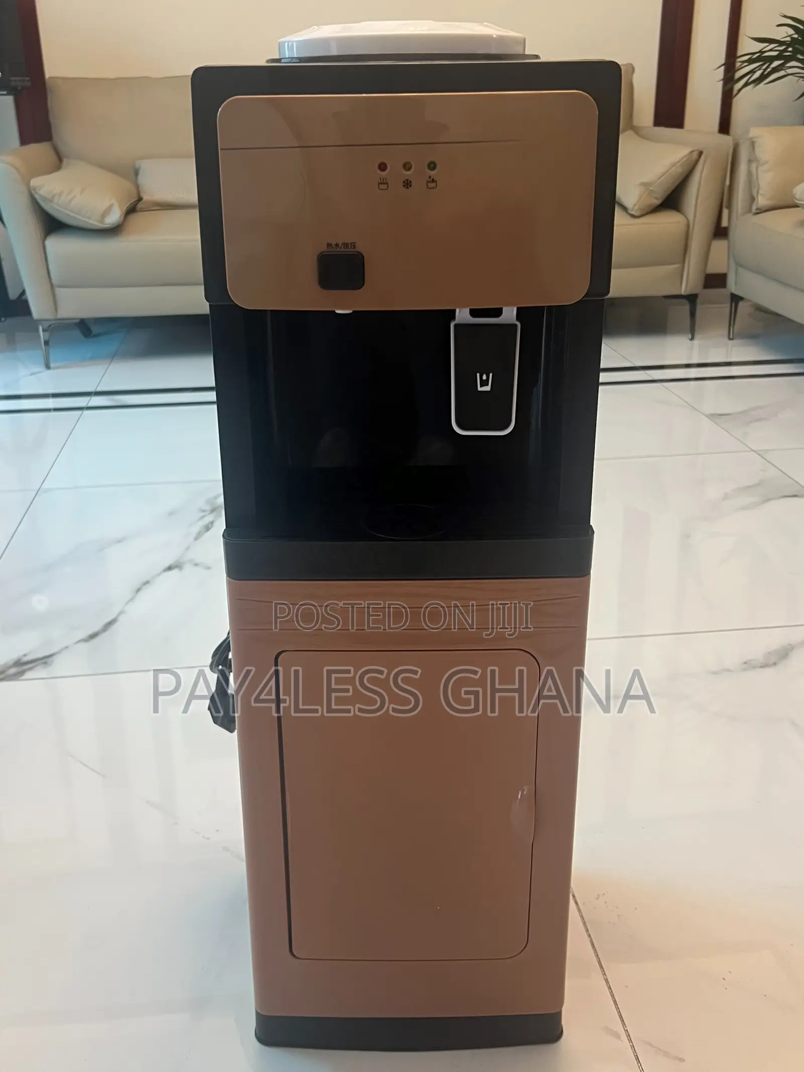 Water Dispenser With Storage