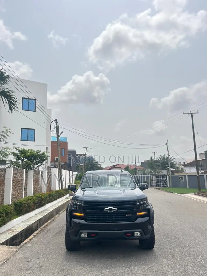 Chevrolet Silverado 2019 Black