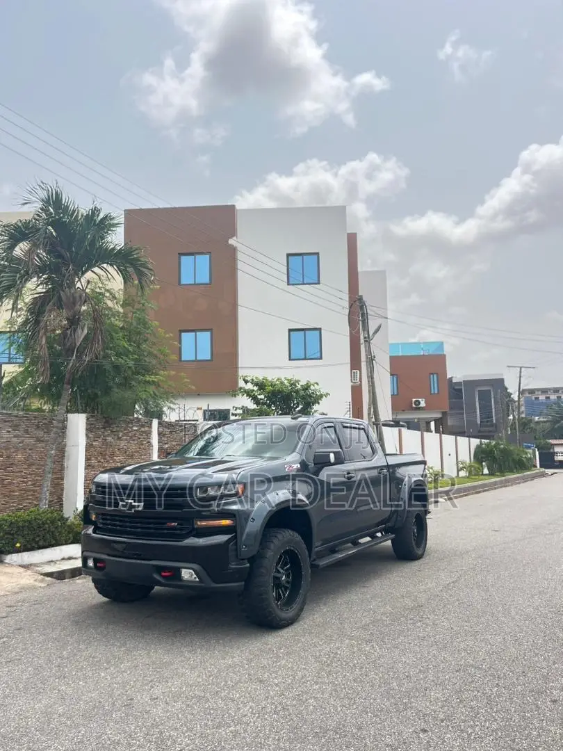 Chevrolet Silverado 2019 Black