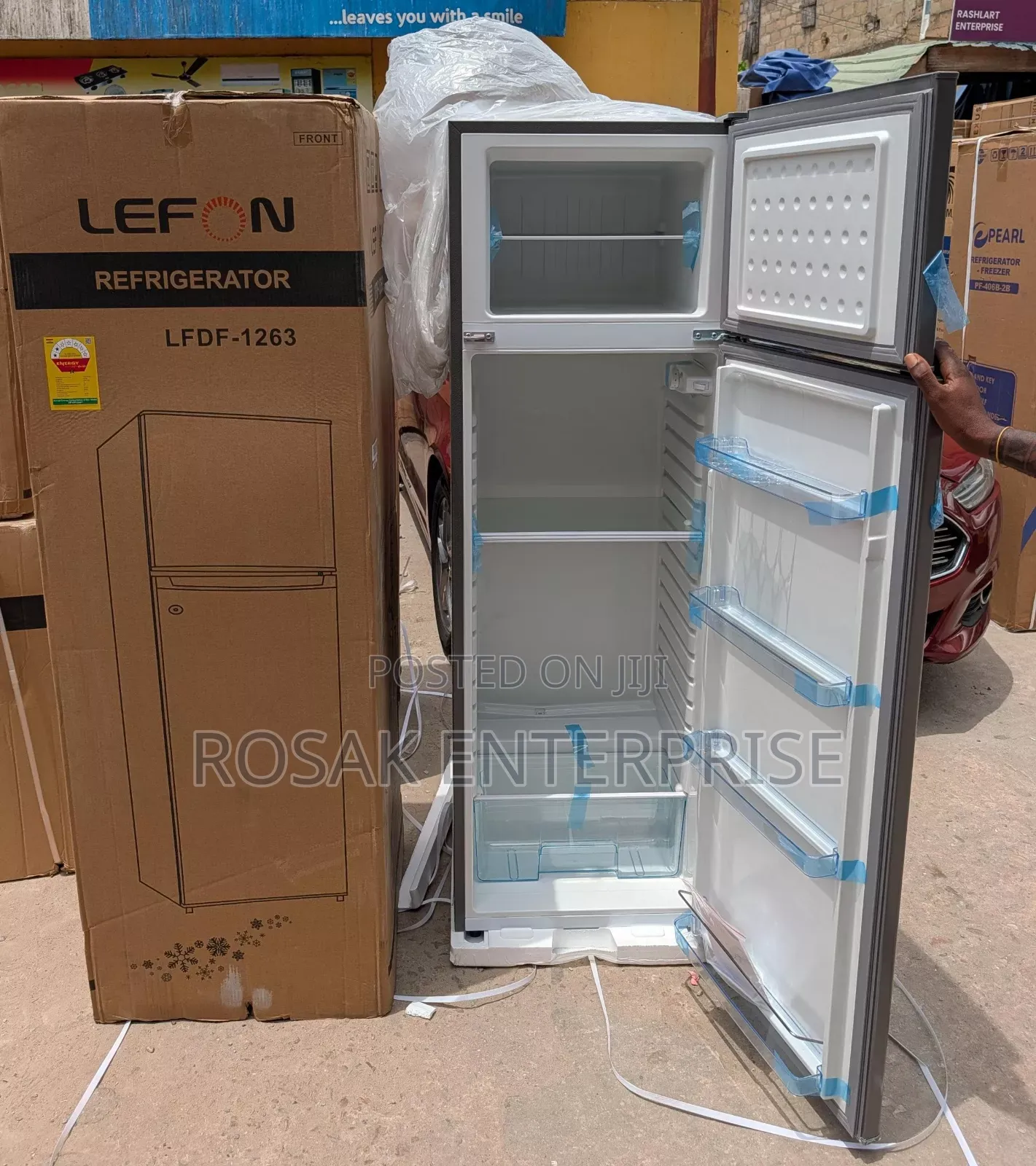 Lefon Top Freezer Fridge *260ltrs*