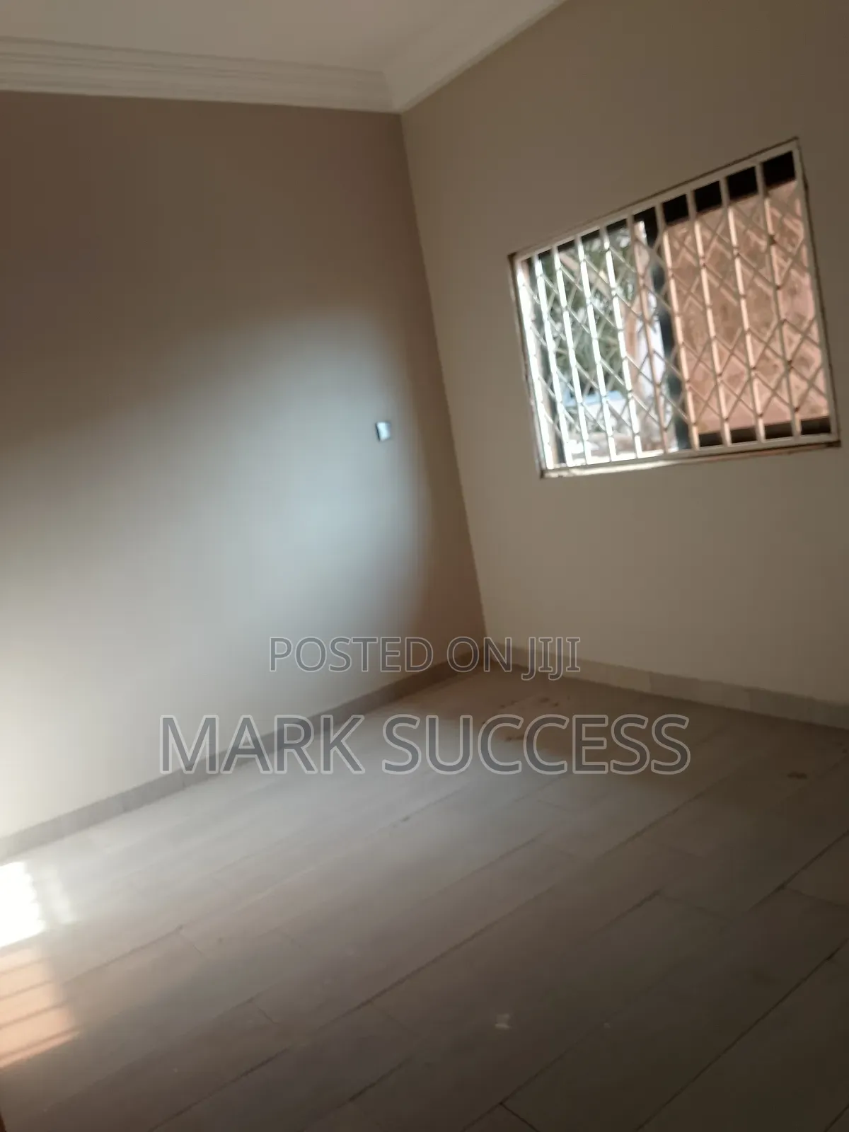 2bdrm Apartment in West Hills Mall Area for rent